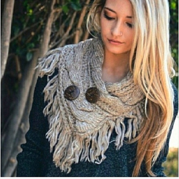 Cozy Soft Neck Warmer Scarf Maroon - Picture 8 of 8